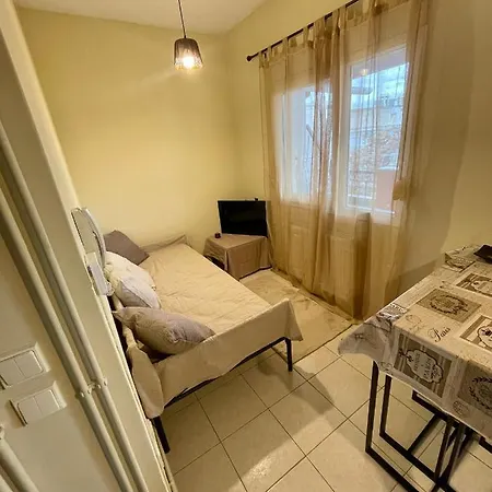 Thess Apartment *